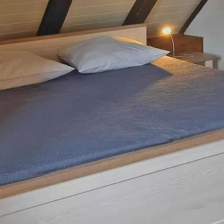 Sahi 2 アパート ツェレ